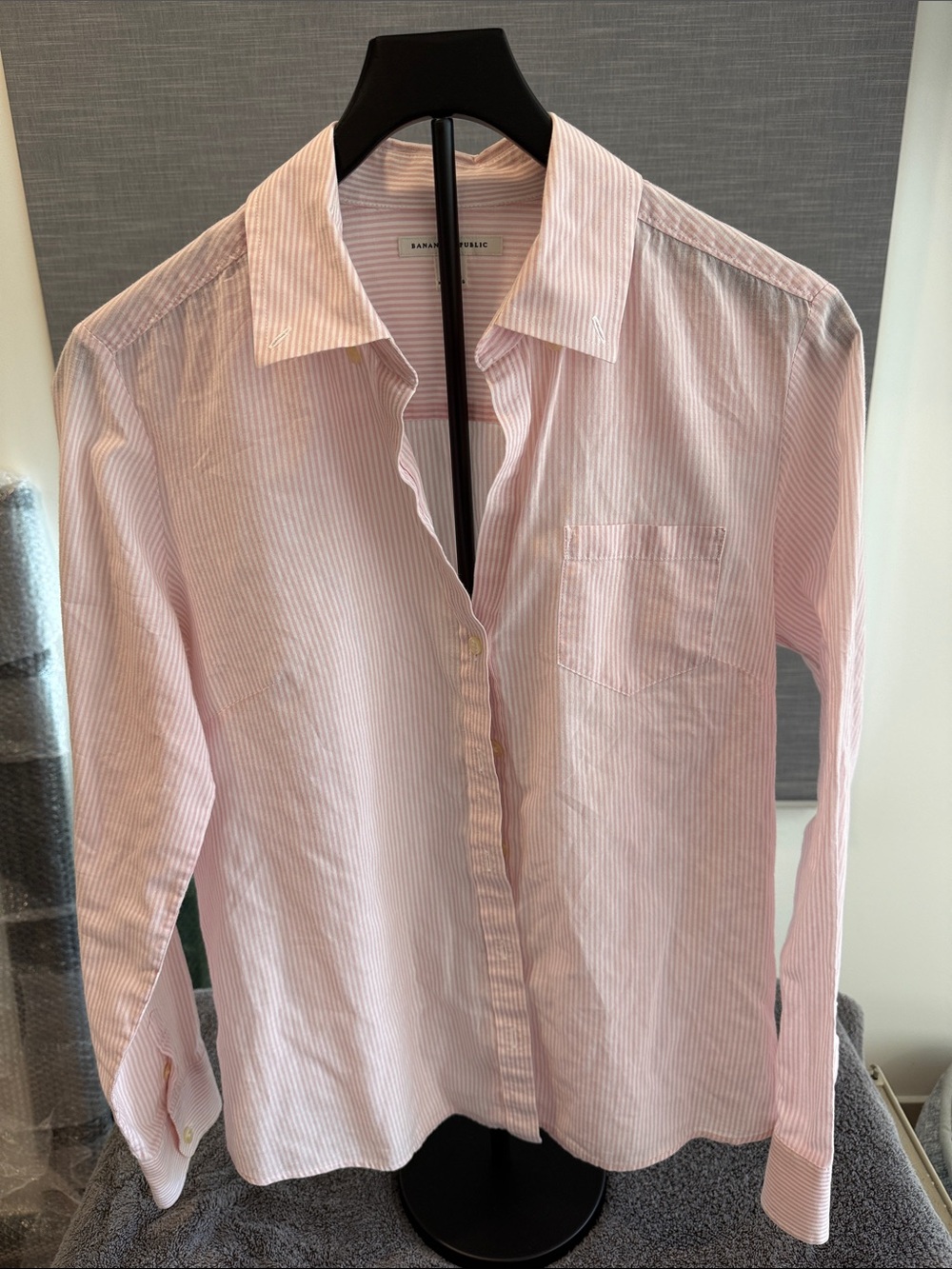 Banana Republic Light Pink Pinstripe Dress Shirt